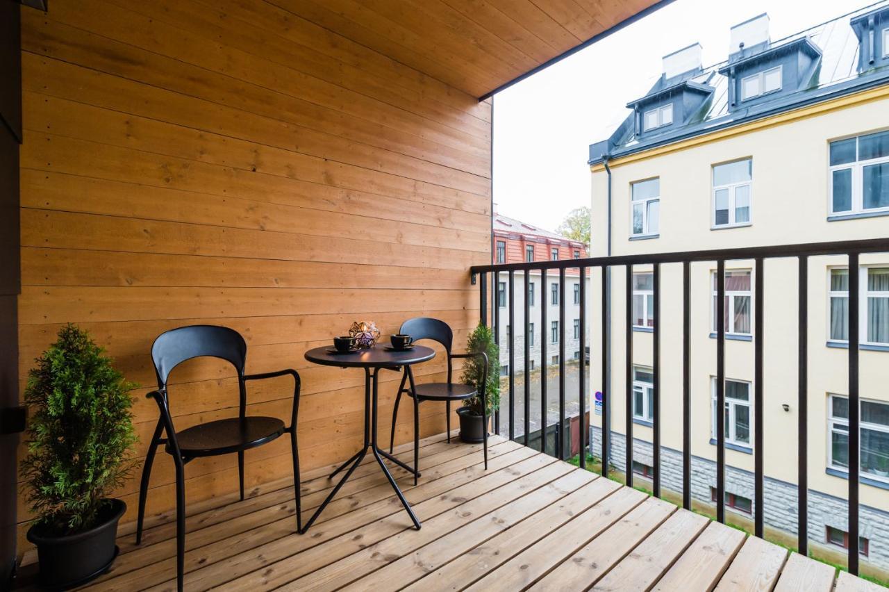 Thomas' Home - Trendy, Central & Balcony Tallinn Exteriör bild