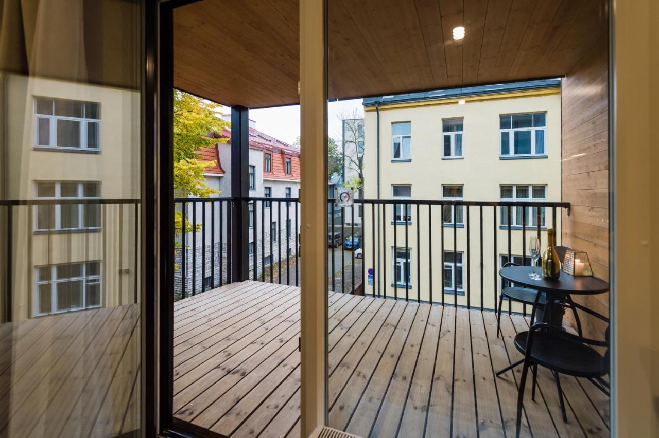Thomas' Home - Trendy, Central & Balcony Tallinn Exteriör bild